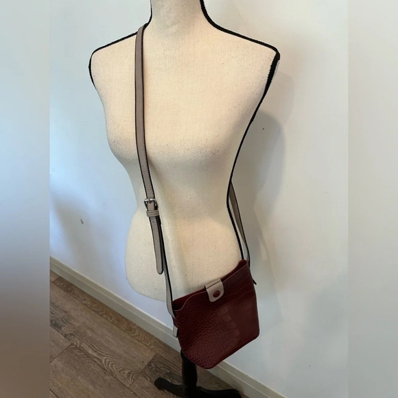 Burgundy Crossbody  purse - Picture 2 of 9